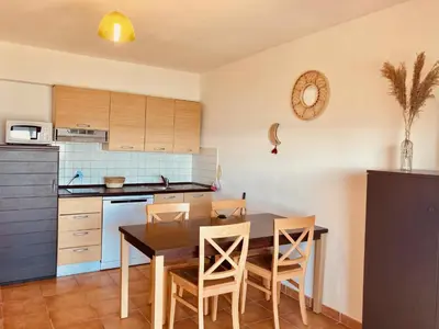 Cuisine ou kitchenette dans l'établissement Punta di mare, appartements bord de mer