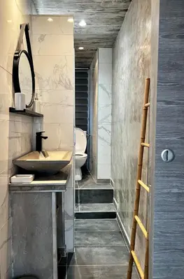 Salle de bains dans l'établissement CASA CALVI