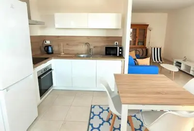 Cuisine ou kitchenette dans l'établissement Grand F2 Bastia Centre Port de Toga, Terrasse Vue Mer