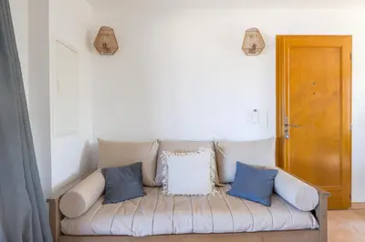 Coin salon dans l'établissement Capra Scorsa - Appt vue mer et piscine partagée
