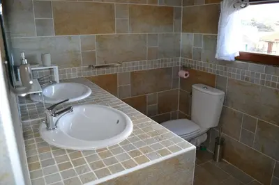 Salle de bains dans l'établissement a Casa