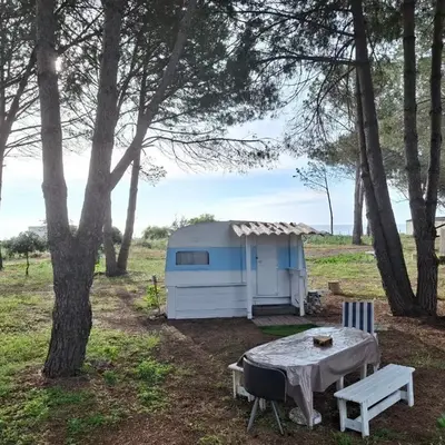 Caravane janis on the beach