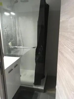 Salle de bains dans l'établissement Prunete - Appartement - 2 personnes - Piscine