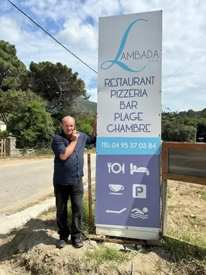 Certificat, récompense, panneau ou autre document affiché dans l'établissement F2 apartments with panoramic sea views