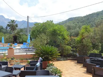 Vue générale sur la montagne ou vue sur la montagne depuis l'appartement