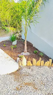 Jardin de l'établissement A CASA DI GHJULIA PISCINE CHAUFFEE PROCHE St FLORENT