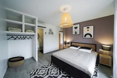 Un ou plusieurs lits dans un hébergement de l'établissement Très belle villa à Ghisonaccia avec piscine chauffée