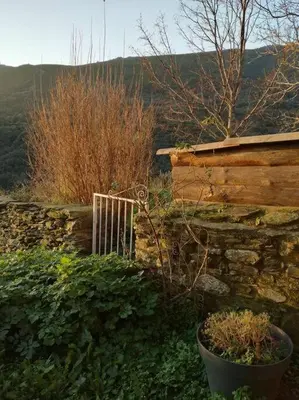 Vue générale sur la montagne ou vue sur la montagne depuis la maison de vacances
