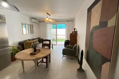 Coin salon dans l'établissement Bord de mer, 2 chambres