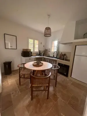 Cuisine ou kitchenette dans l'établissement Casa Rose - Maison vue mer !