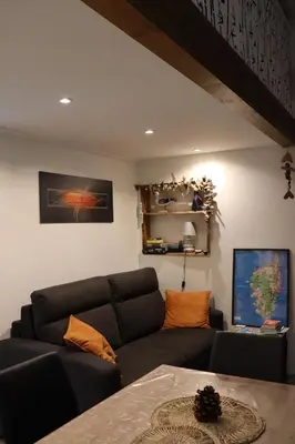 Coin salon dans l'établissement maison climatisée 150 m de la mer