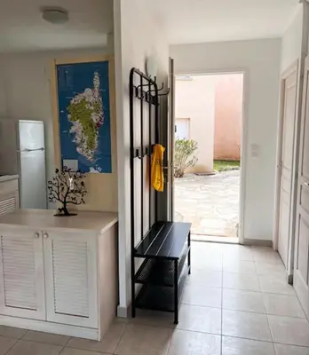 Plan de l'établissement Villa avec terrasse et vue piscine, proche plage