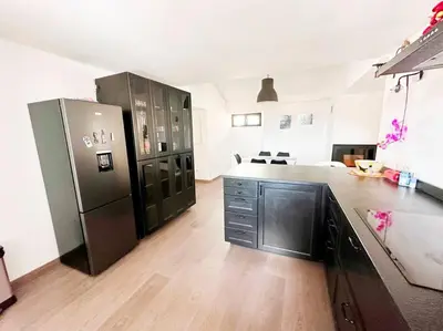Cuisine ou kitchenette dans l'établissement Magnifique duplex de 130 m² à Corte (centre ville)