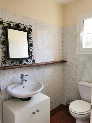Salle de bains dans l'établissement Magnifique villa entre mer et montagne
