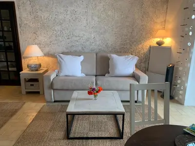 Coin salon dans l'établissement Studio Castille