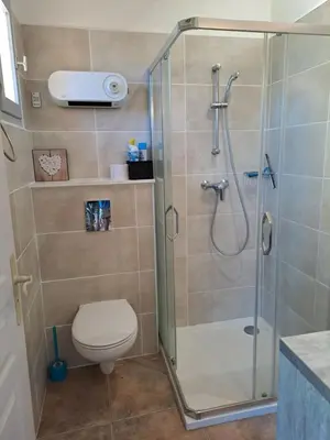Salle de bains dans l'établissement Villa Cutalello coté montagne Calenzana