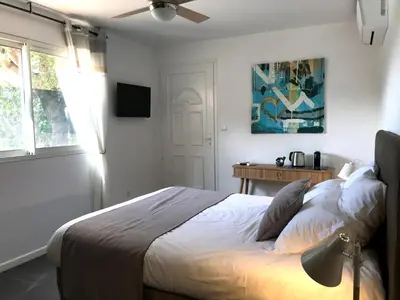 Télévision ou salle de divertissement dans l'établissement Villa Limone, maison d'hôtes