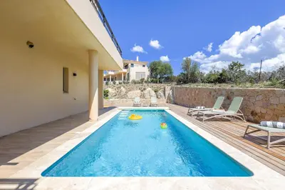 Piscine de l'établissement Villa Lurenzu - Maison pour 8 avec piscine ou située à proximité