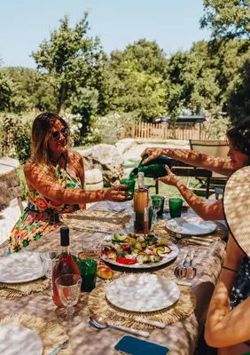 Boissons dans l'établissement Résidence CASE DI PIGNA magnifique villa avec piscine, de 2 à 6 personnes