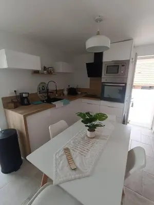 Cuisine ou kitchenette dans l'établissement Maison de charme proche Bastia