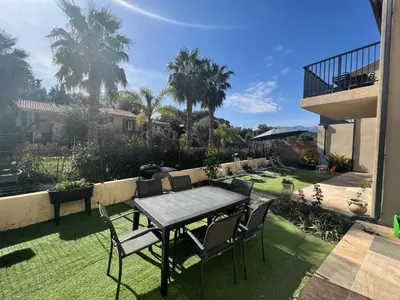 Jardin de l'établissement Jardin et 2 chambres centre St Florent