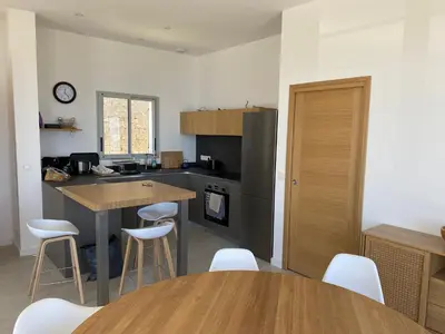 Cuisine ou kitchenette dans l'établissement CHAPEAU LES ARTISTES