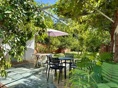 Jardin de l'établissement *.* Haut de villa U Nespulu di Anghjulina *.*