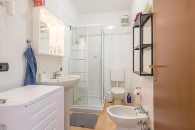 Salle de bains dans l'établissement La Marine de Bravone