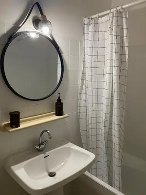 Salle de bains dans l'établissement Studio moderne avec vue mer - Pietranera - Proche Bastia