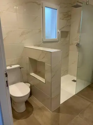 Salle de bains dans l'établissement Villa mina