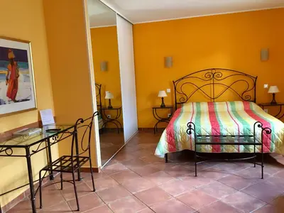 Un ou plusieurs lits dans un hébergement de l'établissement Hotel Du Vignoble