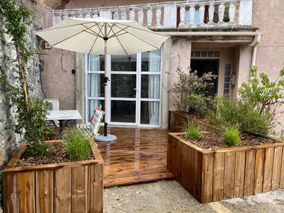 Jardin de l'établissement Charmant studio