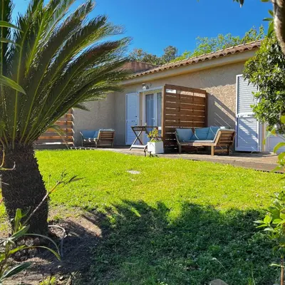 Jardin de l'établissement Casa Eva Maria