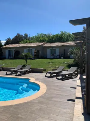 Piscine de l'établissement Casa Eva Maria ou située à proximité