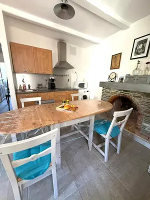 Cuisine ou kitchenette dans l'établissement A Torra entre mer et ciel