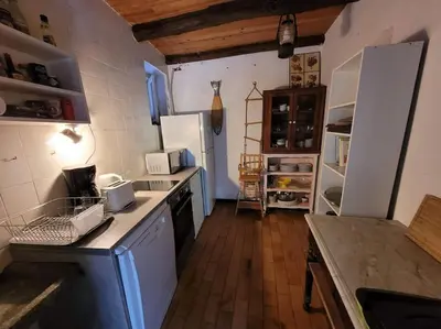 Cuisine ou kitchenette dans l'établissement Waterfront Authentic Corsican house