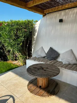 Coin salon dans l'établissement Luxury beach front Villa & Private garden