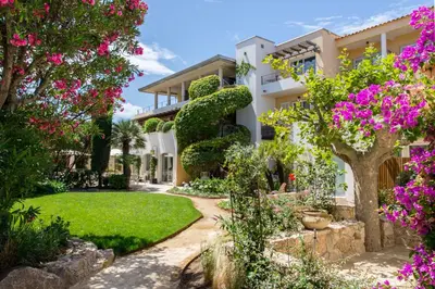 Jardin de l'établissement Hôtel La Caravelle