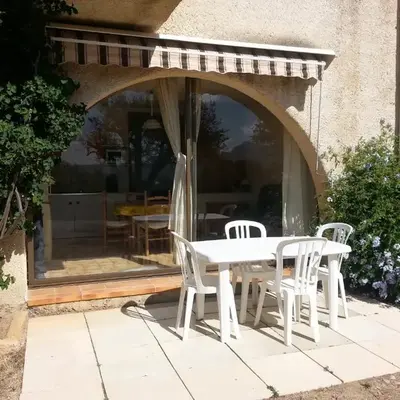 STUDIO indépendant au calme