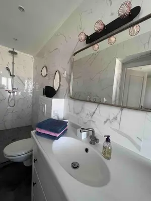Salle de bains dans l'établissement Corse entre mer et montagne