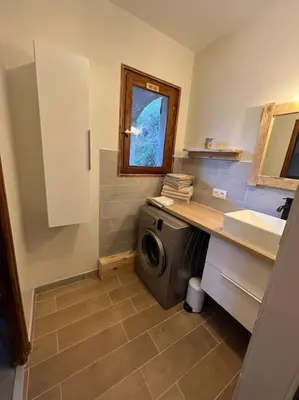 Plan de l'établissement Appartement 90 m2 proche de Corte