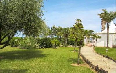 Jardin de l'établissement Lovely Apartment In Moriani Plage