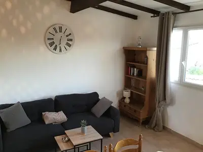 Coin salon dans l'établissement Gîtes et Astrotourisme en Corse