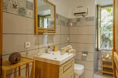 Salle de bains dans l'établissement Tour Barrigioni