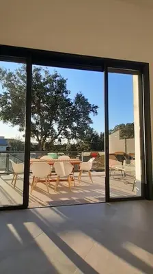 Balcon ou terrasse dans l'établissement Villa Rossa Contemporaine Piscine chauffée