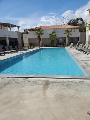 Piscine de l'établissement Residence Marina di Bravone ou située à proximité
