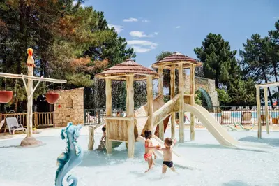 Piscine de l'établissement Vignale Resort ou située à proximité