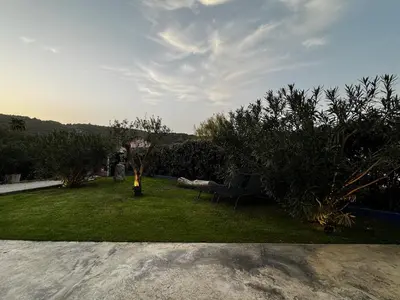 Jardin de l'établissement Casa Santa Villa 1 km Ile Rousse