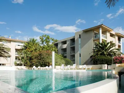 Piscine de l'établissement Apartment MB4 by Interhome ou située à proximité