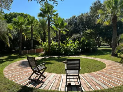 Jardin de l'établissement Résidence les chênes